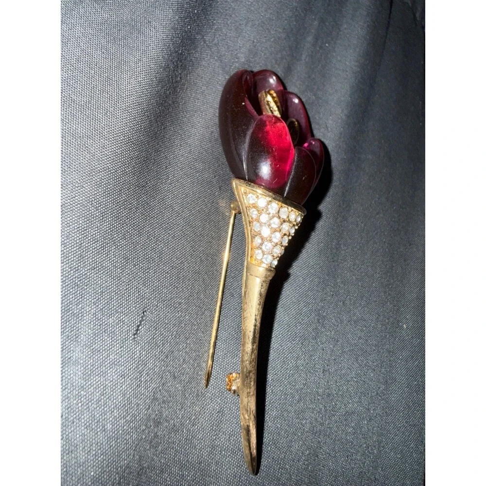 Vintage gold tone Brooch flower Nolan Miller rhinestones
